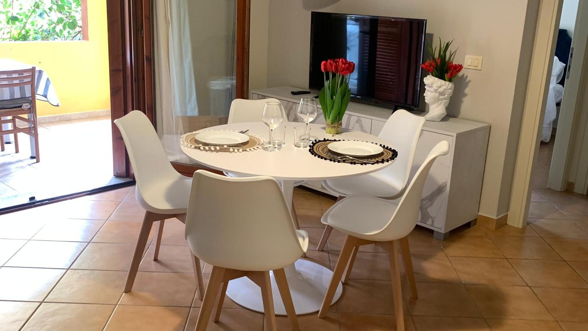 Nest House - Esclusivo Appartamento Marina Di Olbia- Mater Olbia - Beaches - Close To The Airport - Private Parking- Full Comforts - Bagian luar foto