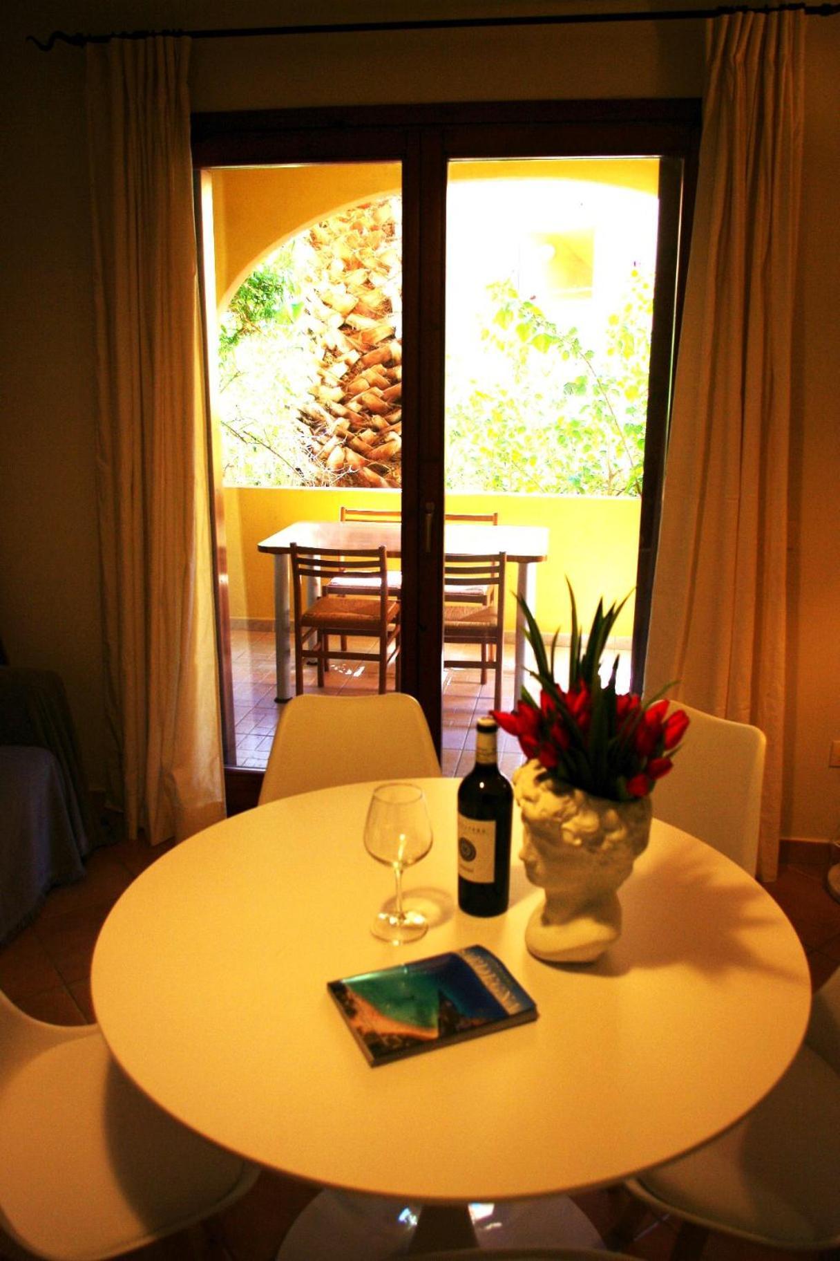 Nest House - Esclusivo Appartamento Marina Di Olbia- Mater Olbia - Beaches - Close To The Airport - Private Parking- Full Comforts - Bagian luar foto